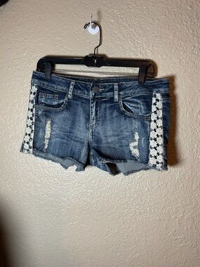Mossimo Supply Co. Denim Distressed Floral Lace Shorts Women’s Size 11
